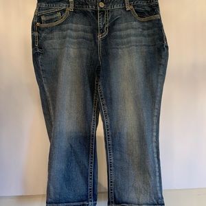 Maurice’s denim capris